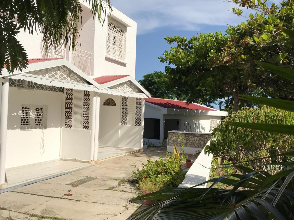 Le Belleplaine Villa Le Gosier  Bagian luar foto